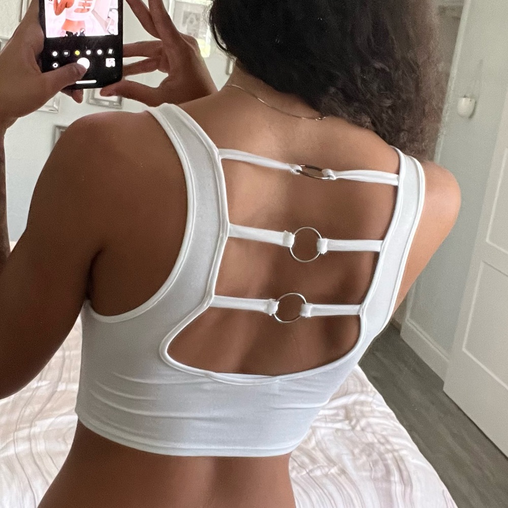 LF Emma and Sam crop top